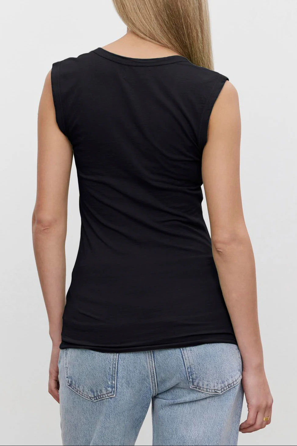 0-estina-tank-top-13.webp ESTINA TANK TOP