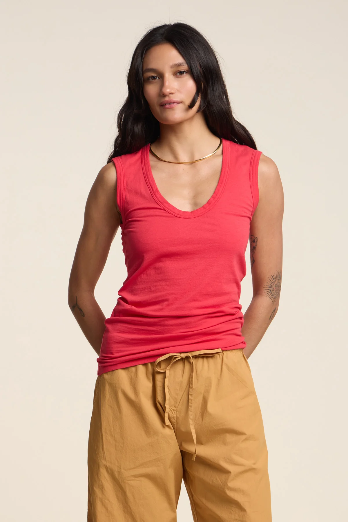 0-estina-tank-top-3.webp ESTINA TANK TOP