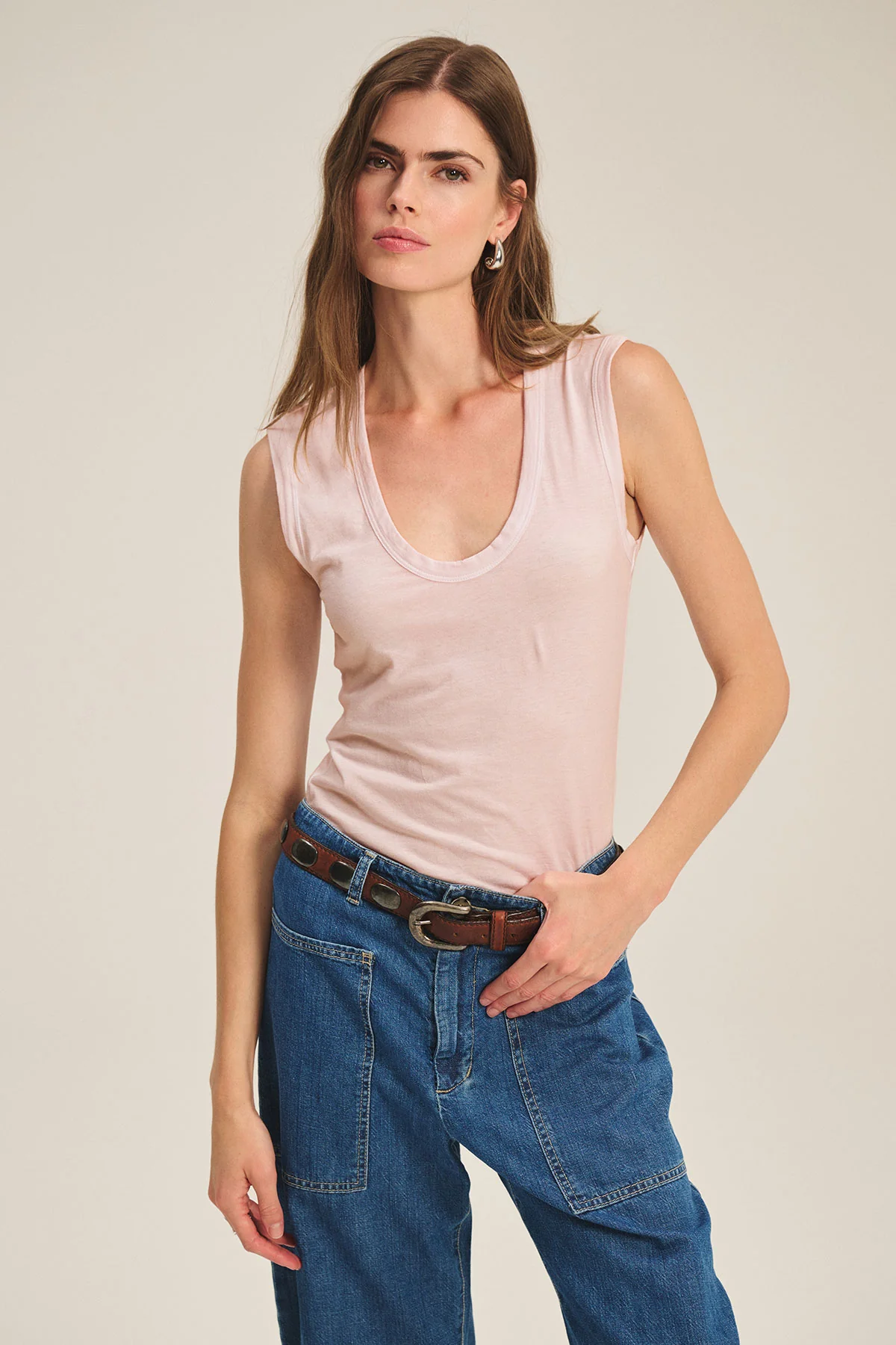 0-estina-tank-top-34.webp ESTINA TANK TOP