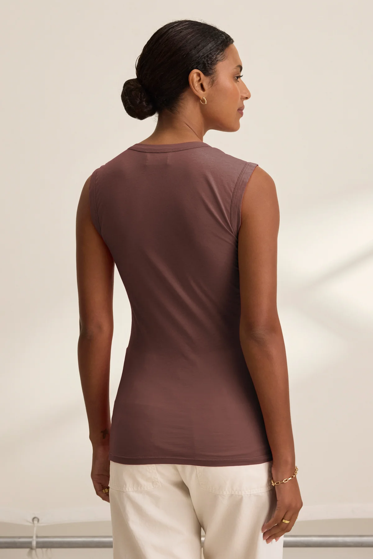 0-estina-tank-top-41.webp ESTINA TANK TOP