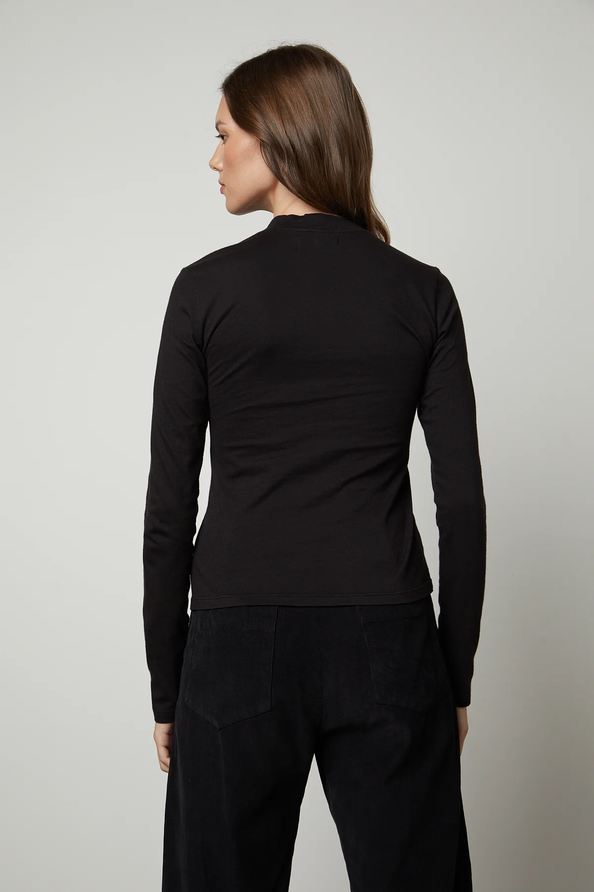 LINNY MOCK NECK TEE