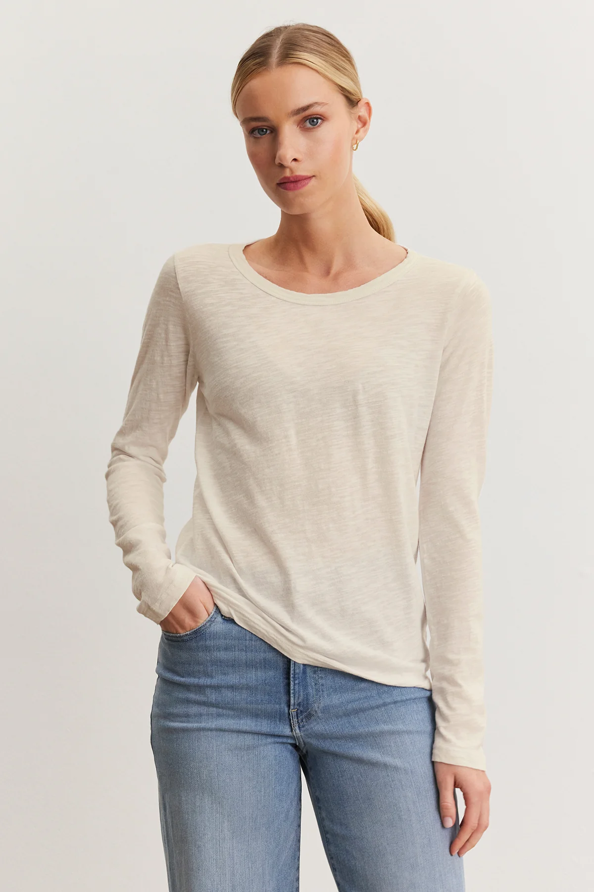 LIZZIE TEE