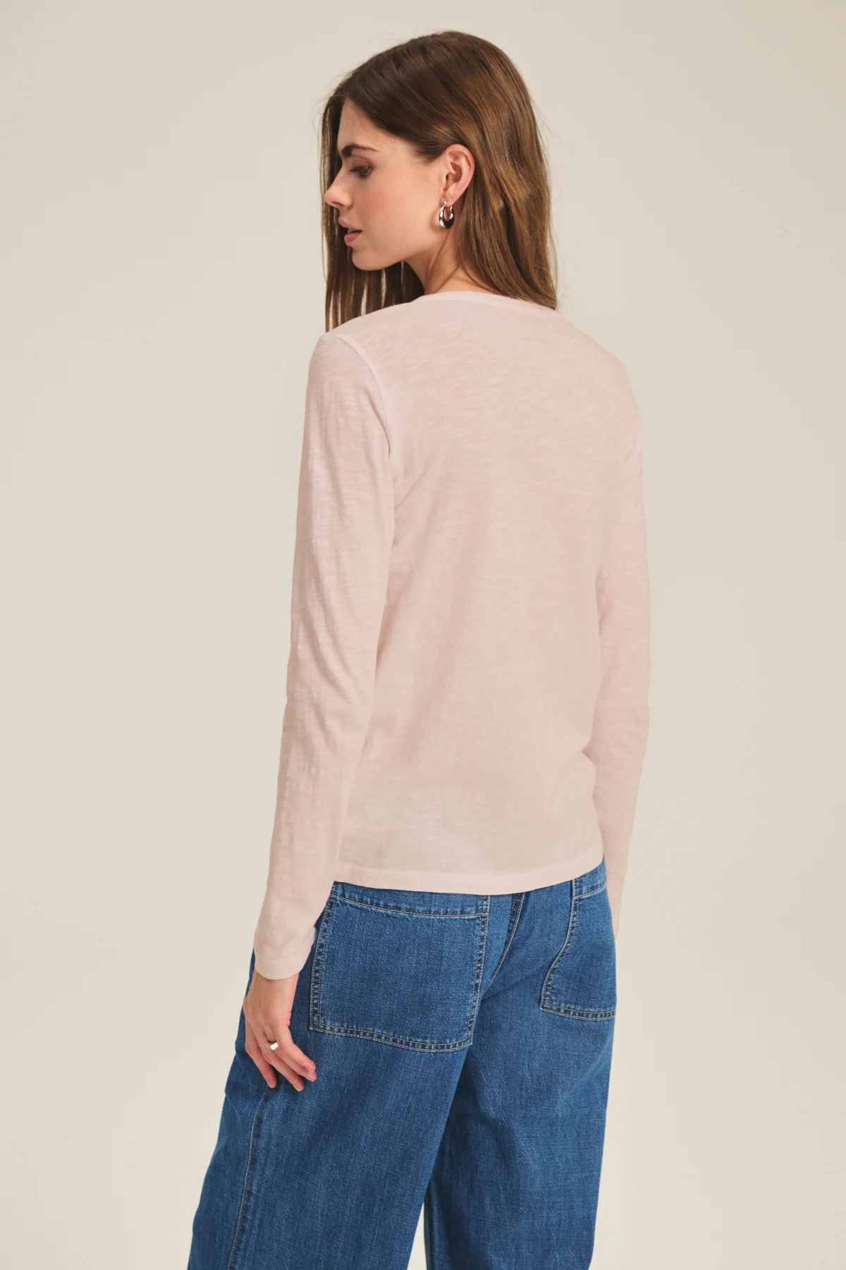 10555-lizzie-tee-14.webp LIZZIE TEE