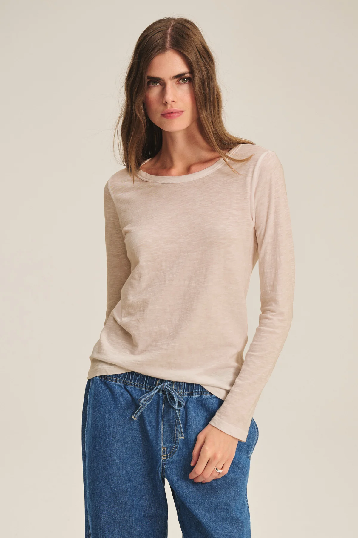 10555-lizzie-tee-16.webp LIZZIE TEE