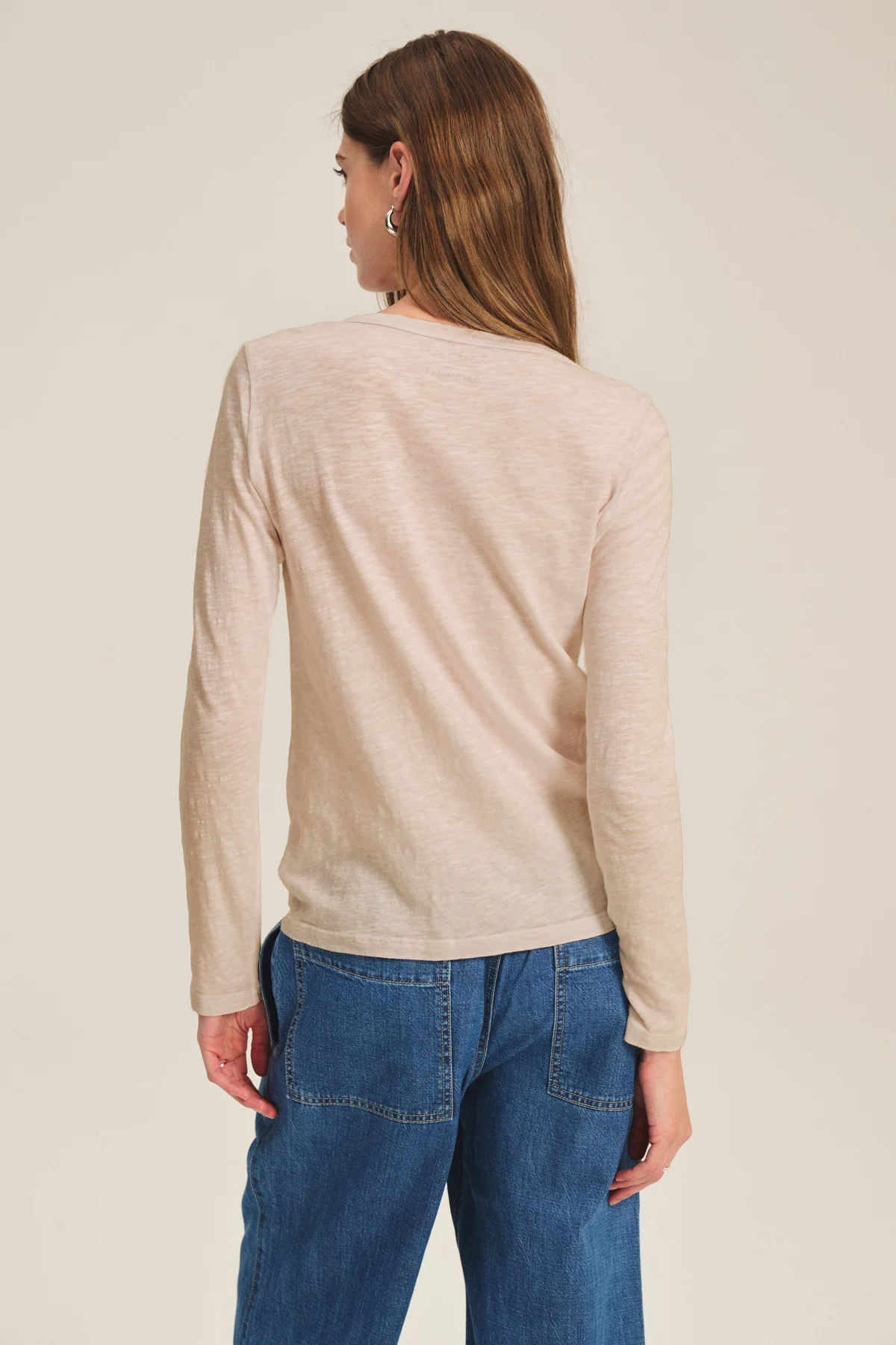10555-lizzie-tee-18.webp LIZZIE TEE