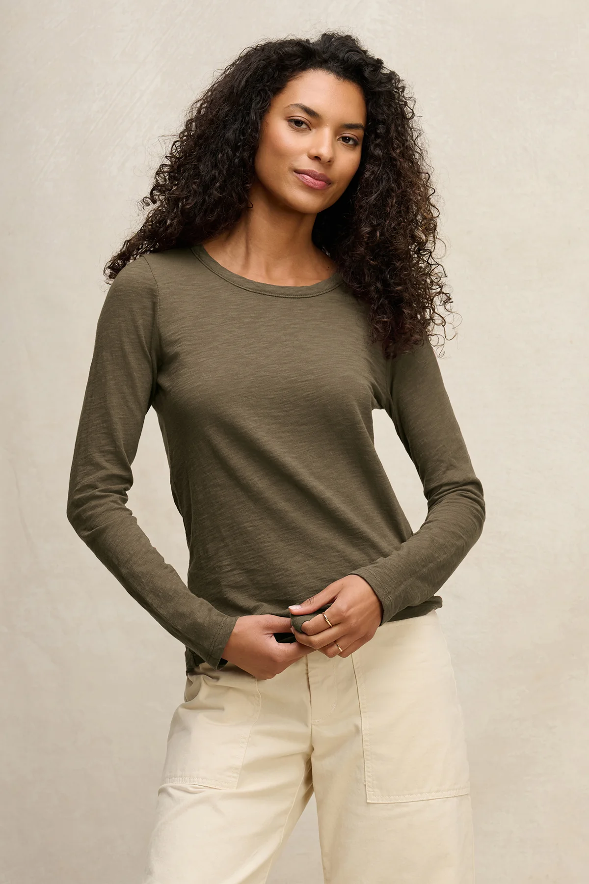 10555-lizzie-tee-20.webp LIZZIE TEE