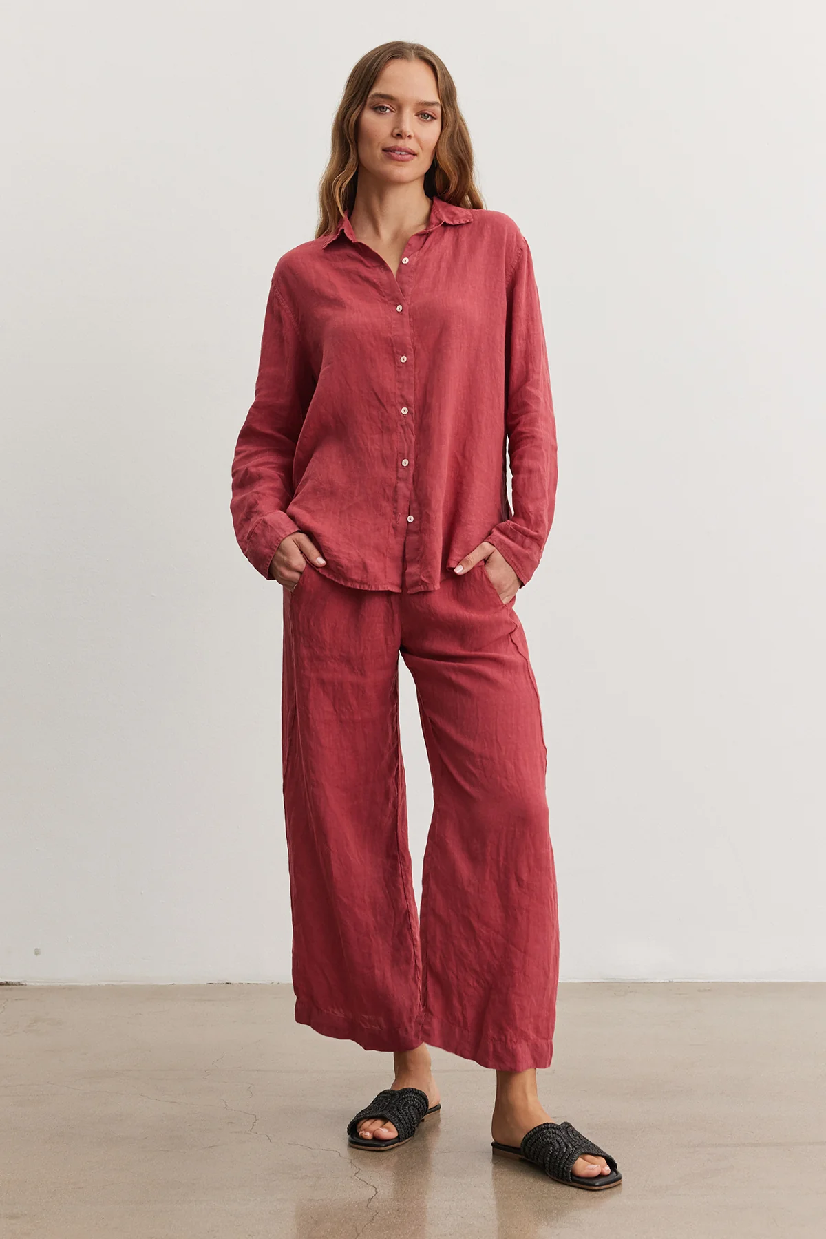 10586-lola-linen-pant-1.webp LOLA LINEN PANT