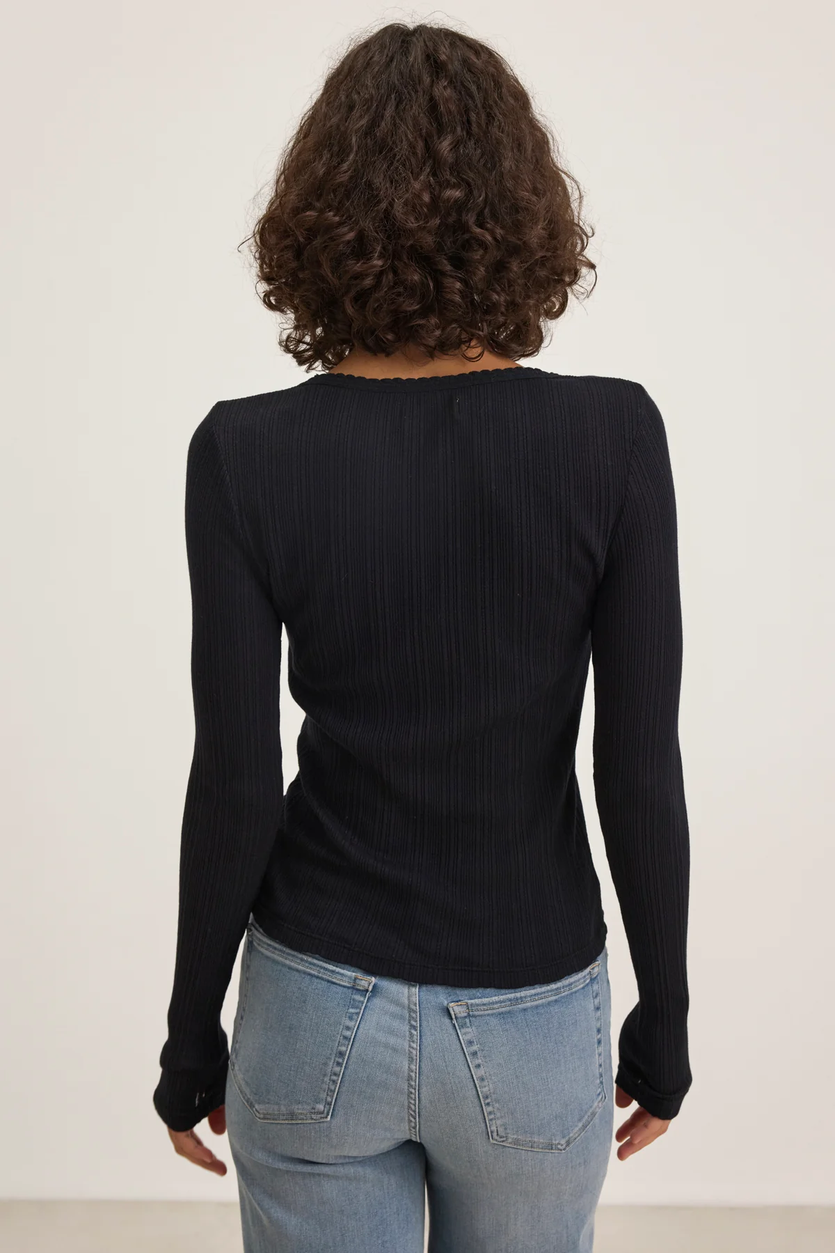 MAURI POINTELLE TEE