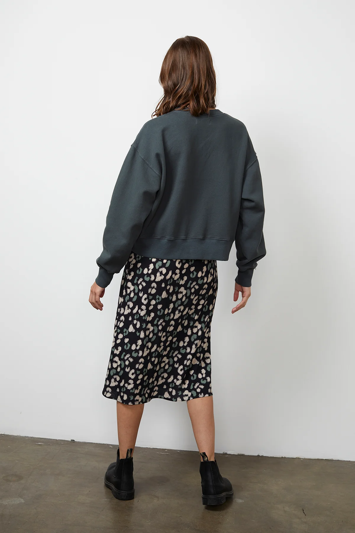 NELLA OVERSIZED SWEATSHIRT