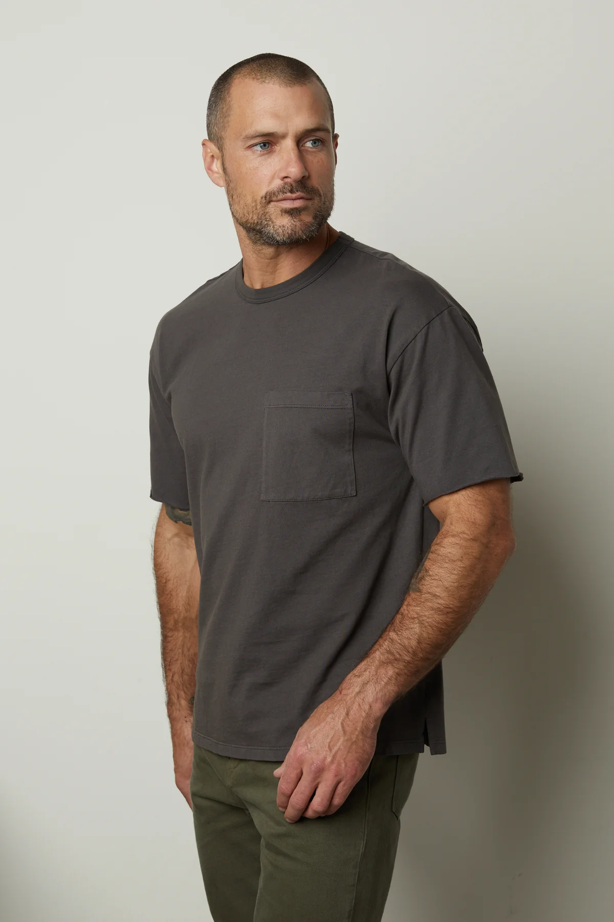 NEPTUNE CREW NECK POCKET TEE