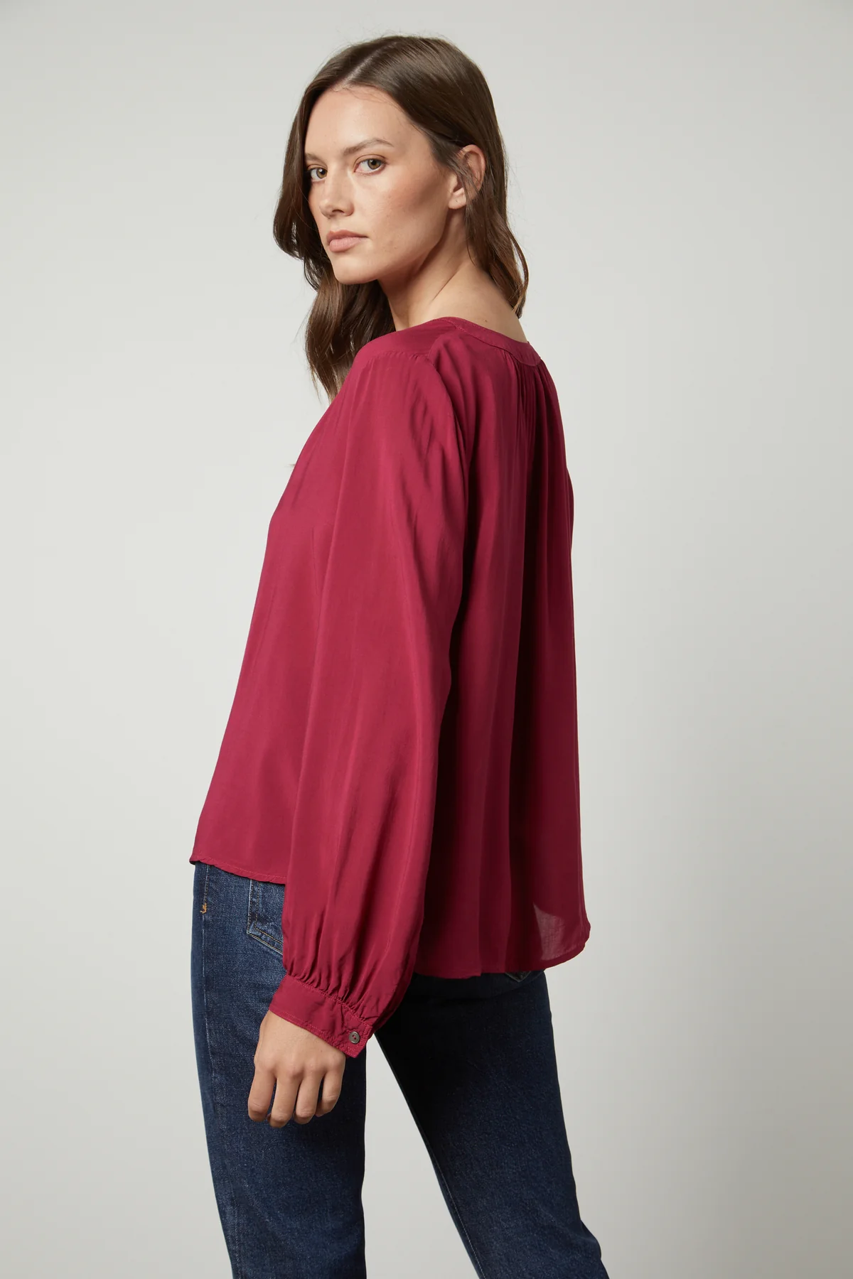 POSIE SPLIT NECK BLOUSE