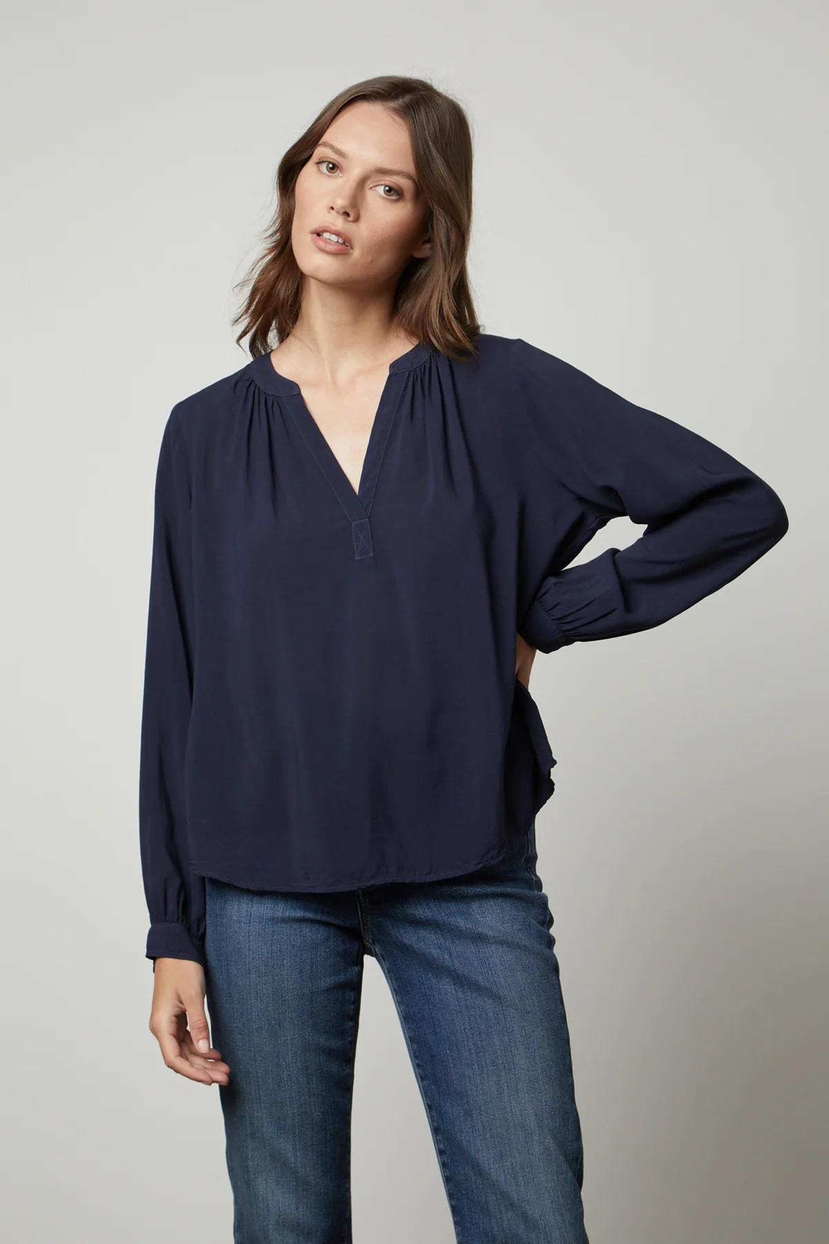 POSIE SPLIT NECK BLOUSE