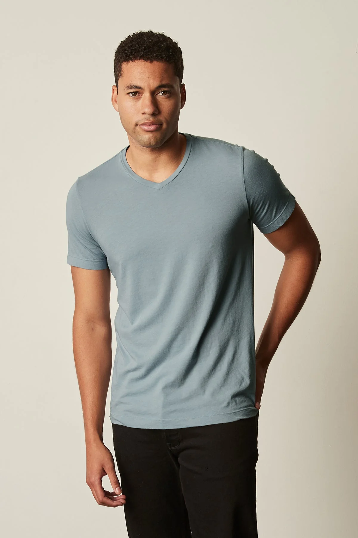 SAMSEN WHISPER CLASSIC V-NECK TEE