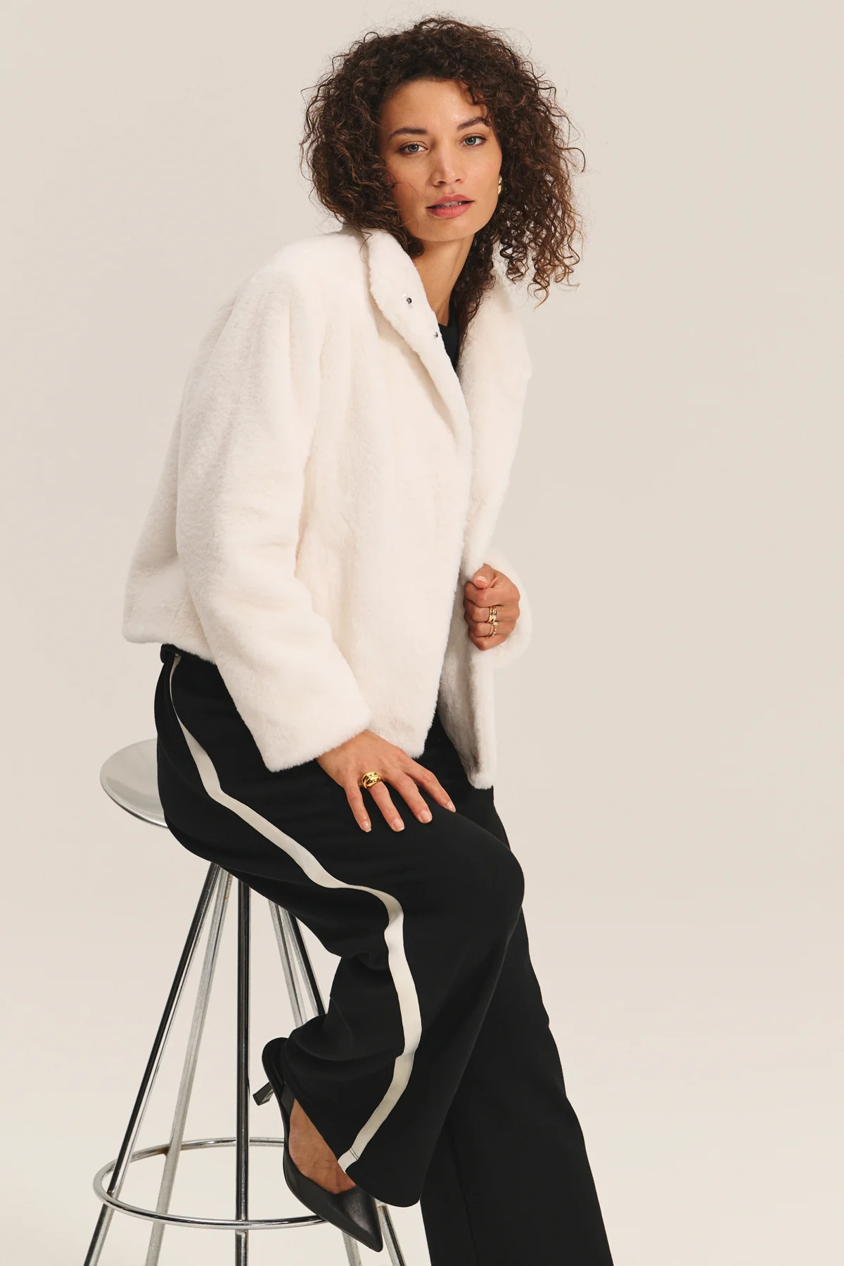 SHEENA LUXE FAUX FUR JACKET