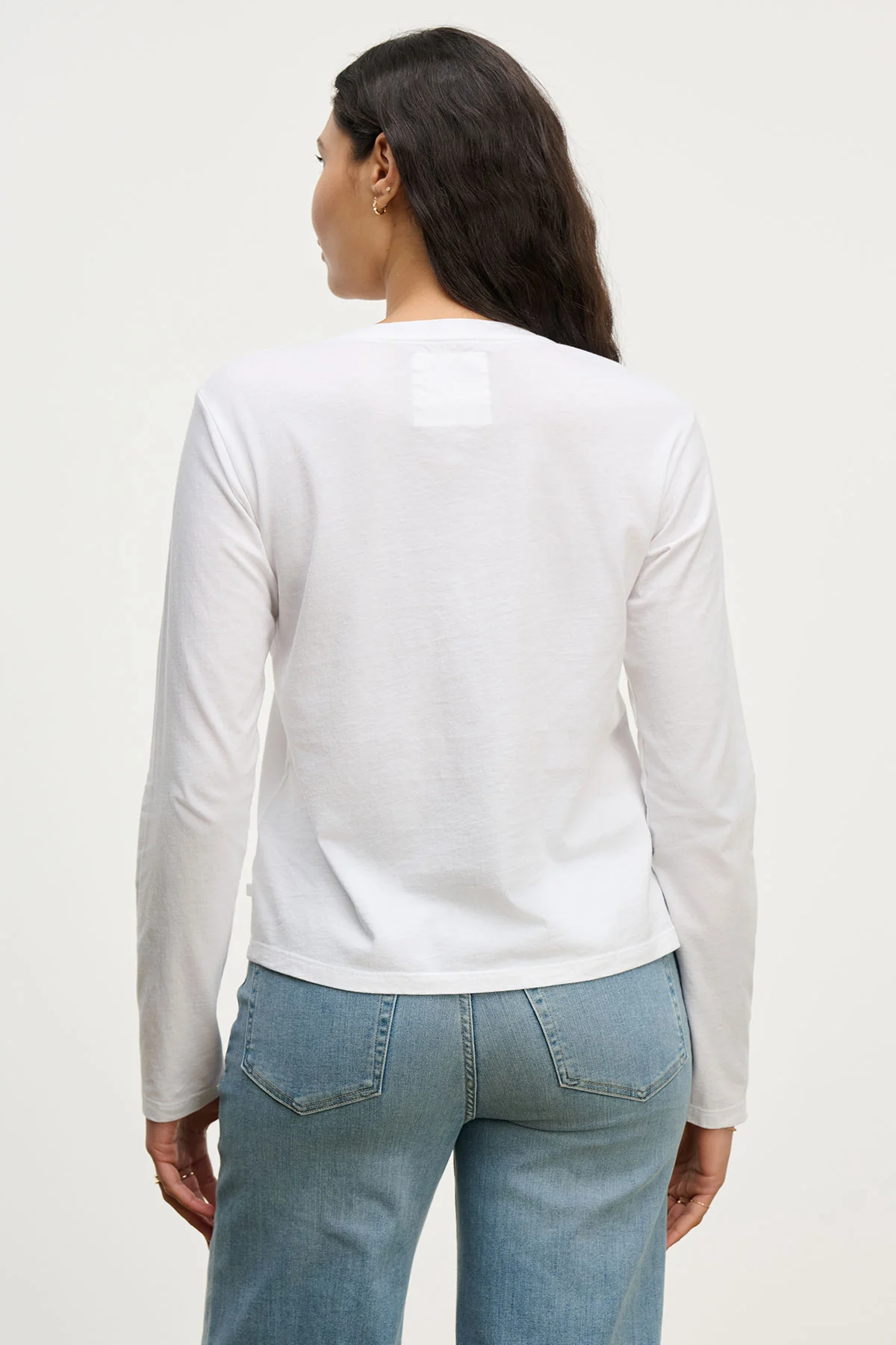 14998-vicente-tee-3.webp VICENTE TEE