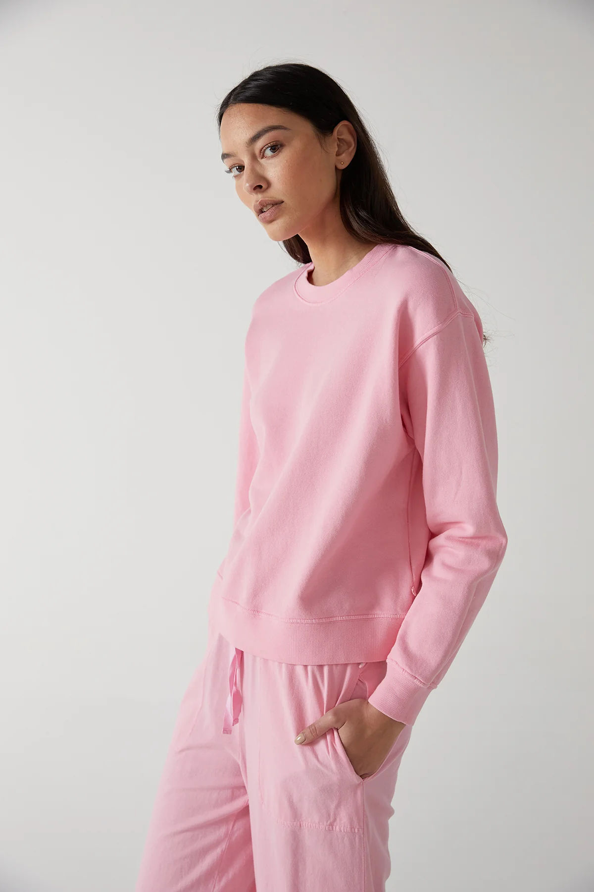 YNEZ SWEATSHIRT