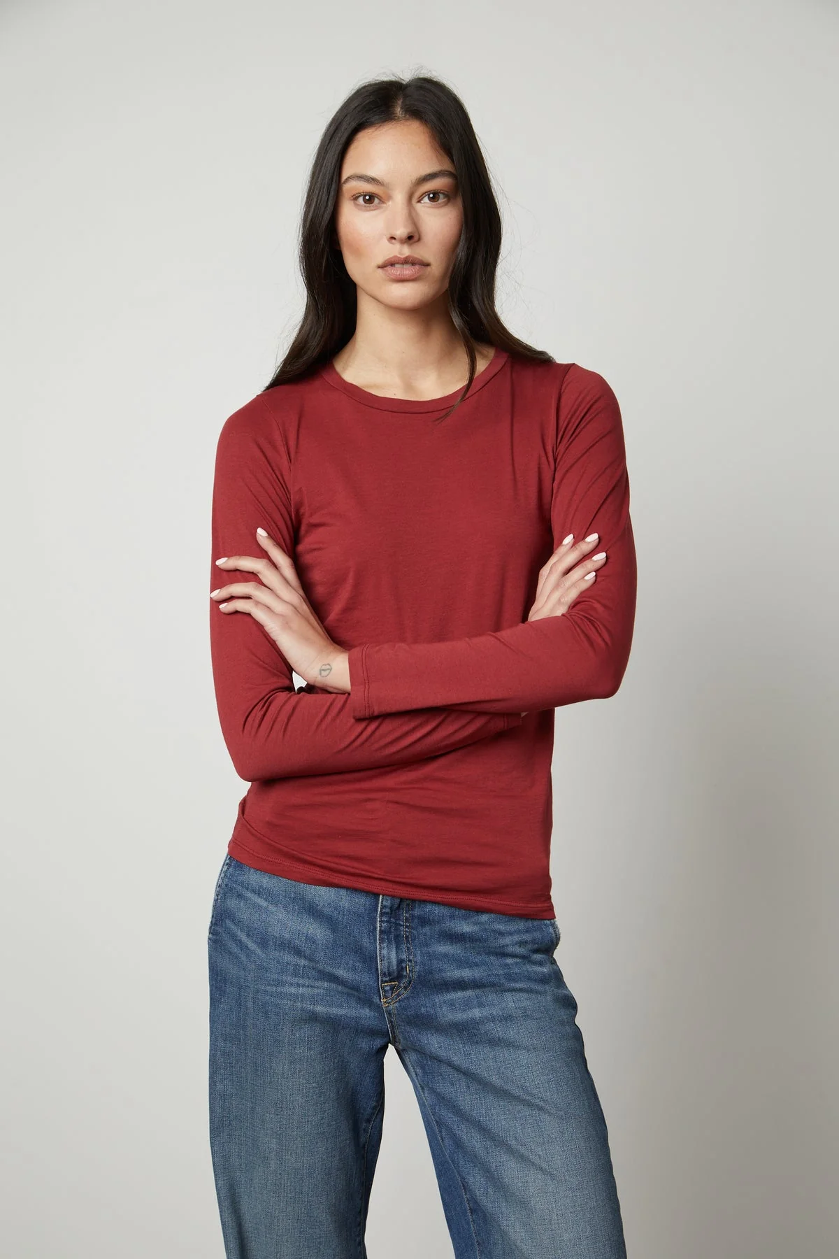 ZOFINA GAUZY WHISPER FITTED CREW NECK TEE