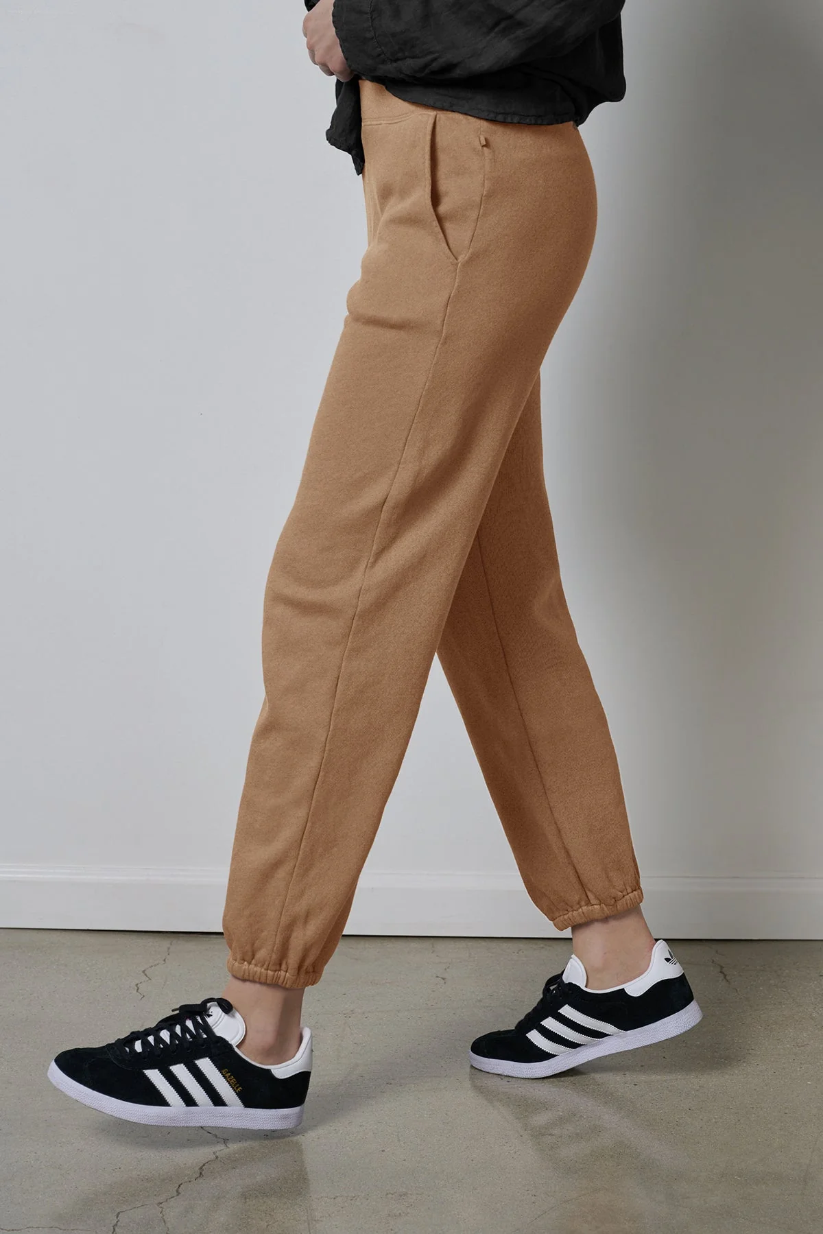 15618-zuma-sweatpant-5.webp ZUMA SWEATPANT
