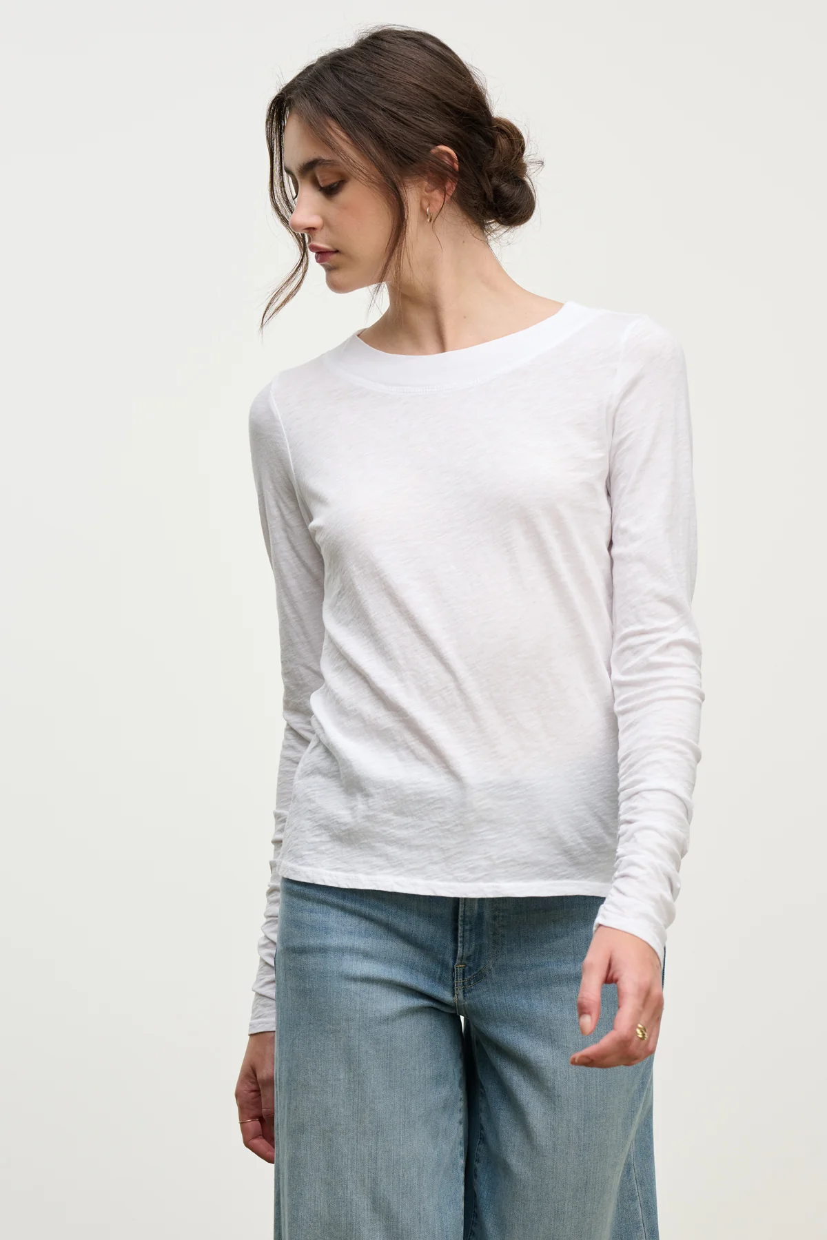 PRIYA TEE