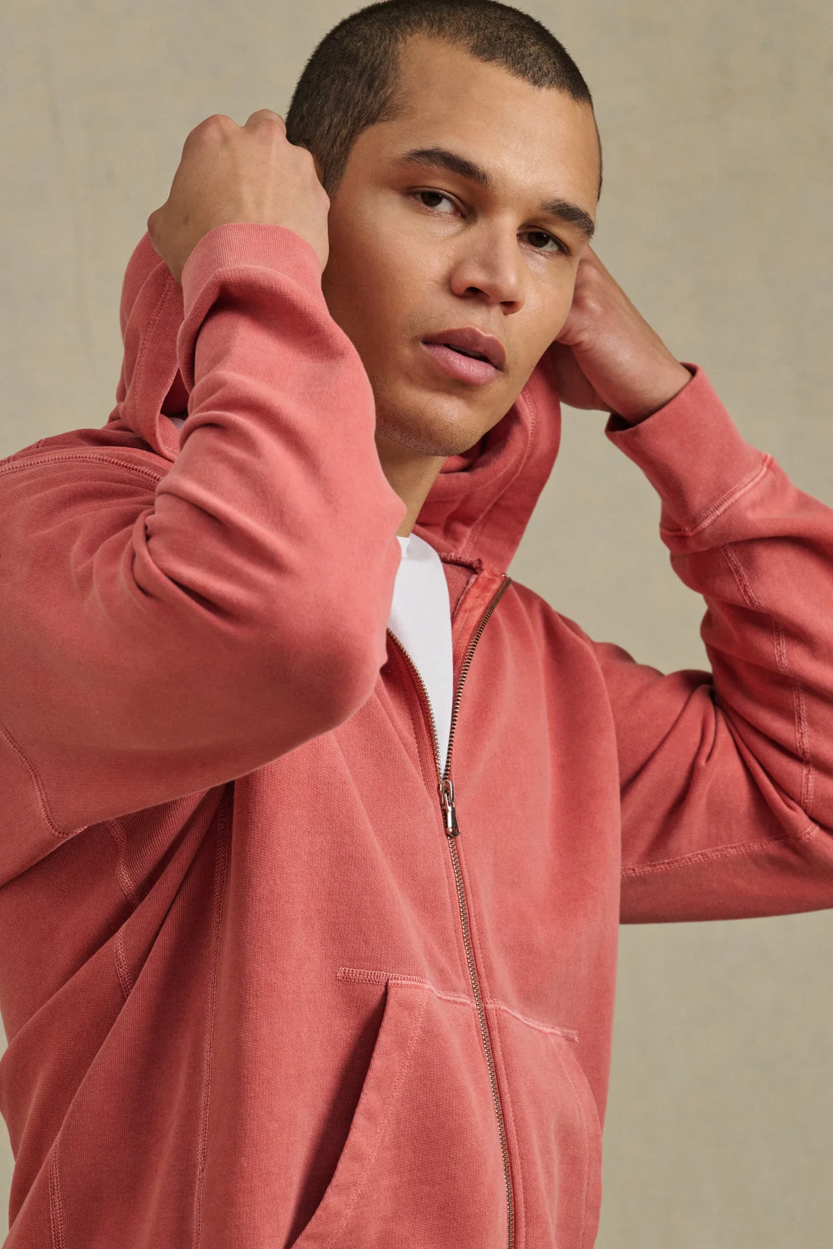VINCENT HOODIE