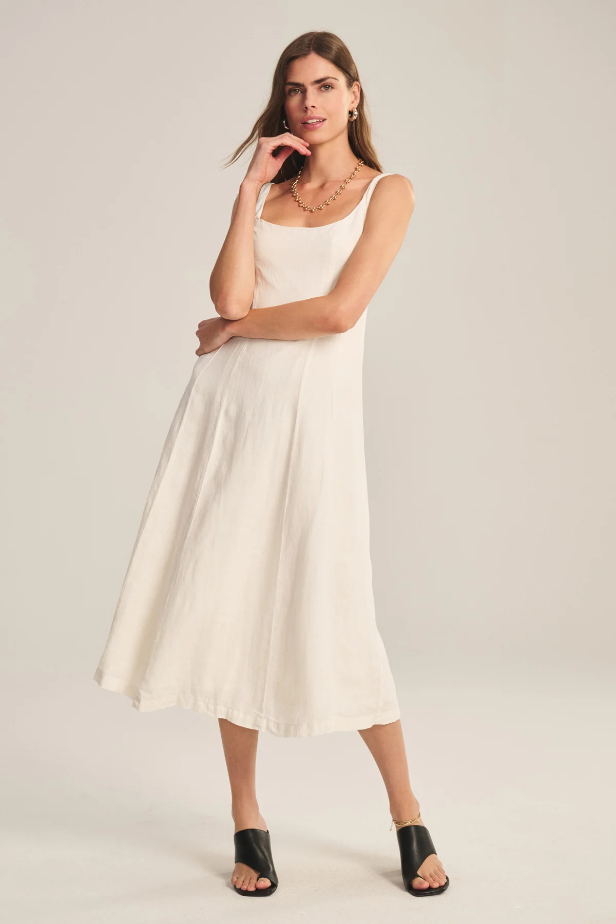 2763-austen-linen-dress-1.webp AUSTEN LINEN DRESS