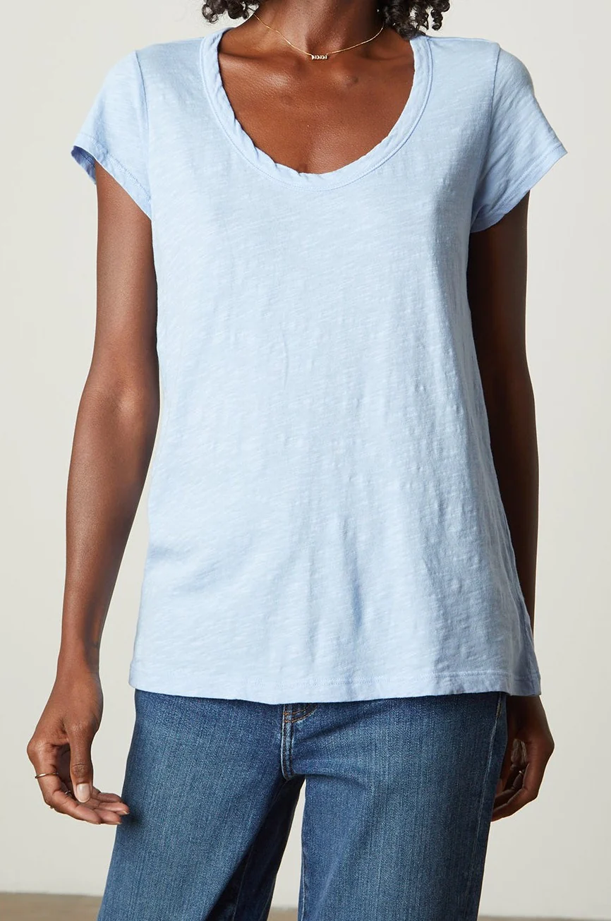KIRA TEE
