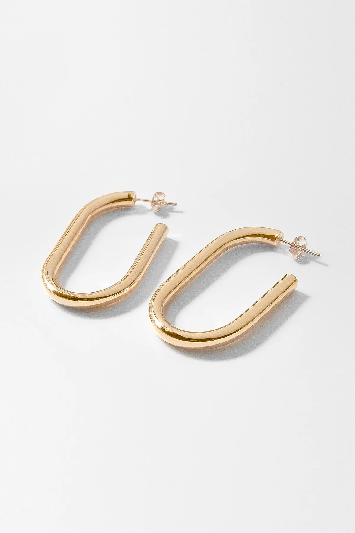 4039-athena-hoop-earrings-by-thatch-1.webp ATHENA HOOP EARRINGS BY THATCH