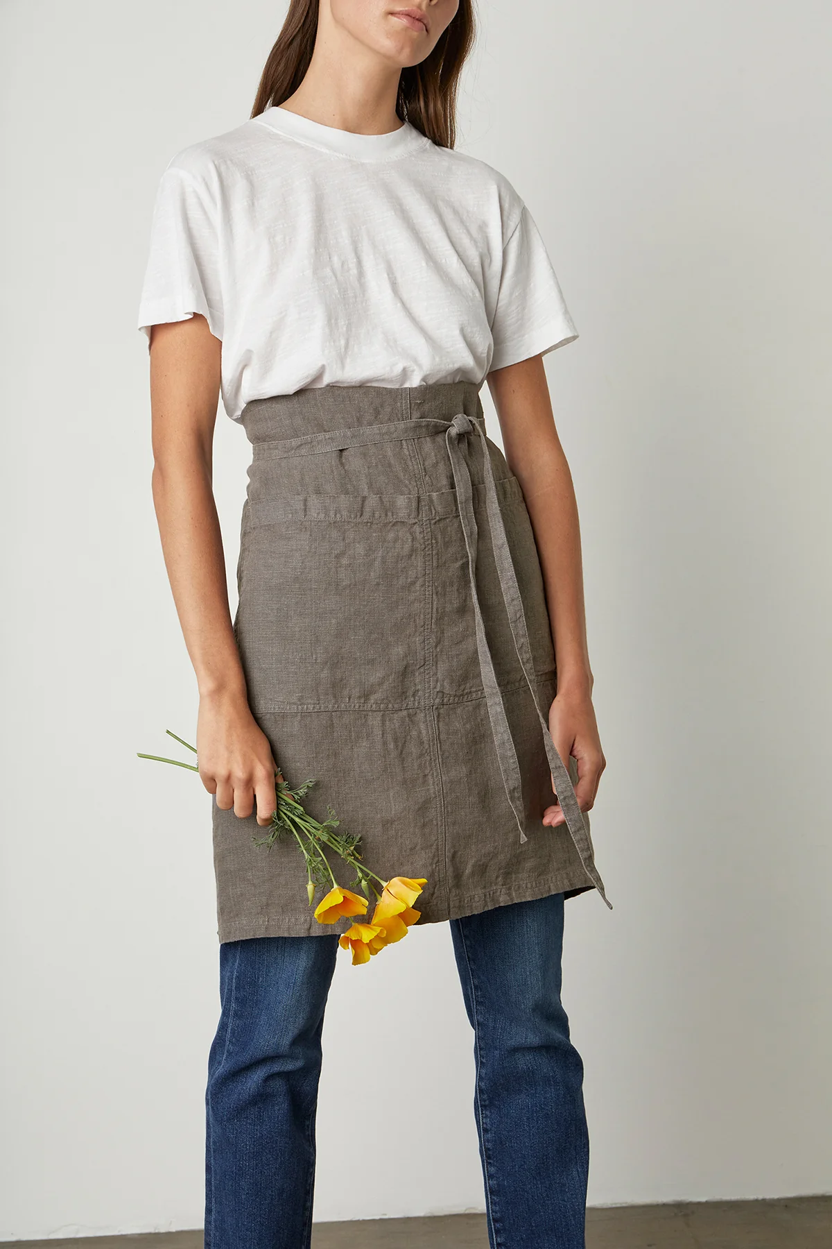 LINEN APRON
