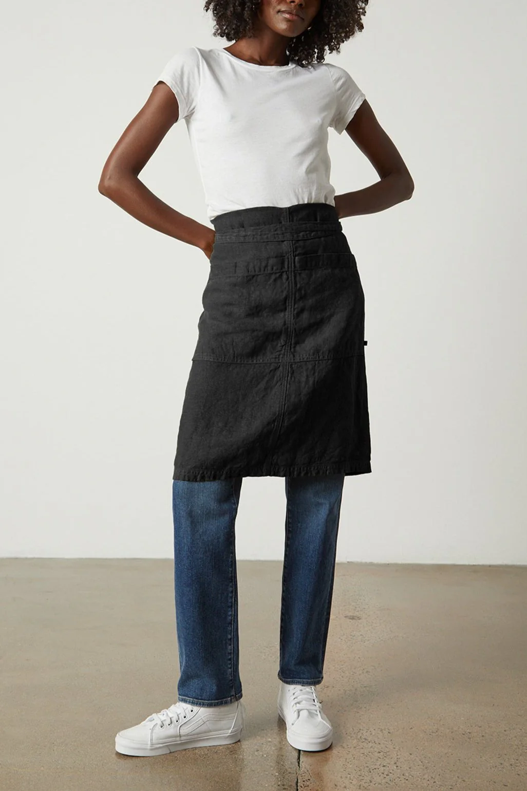 LINEN APRON