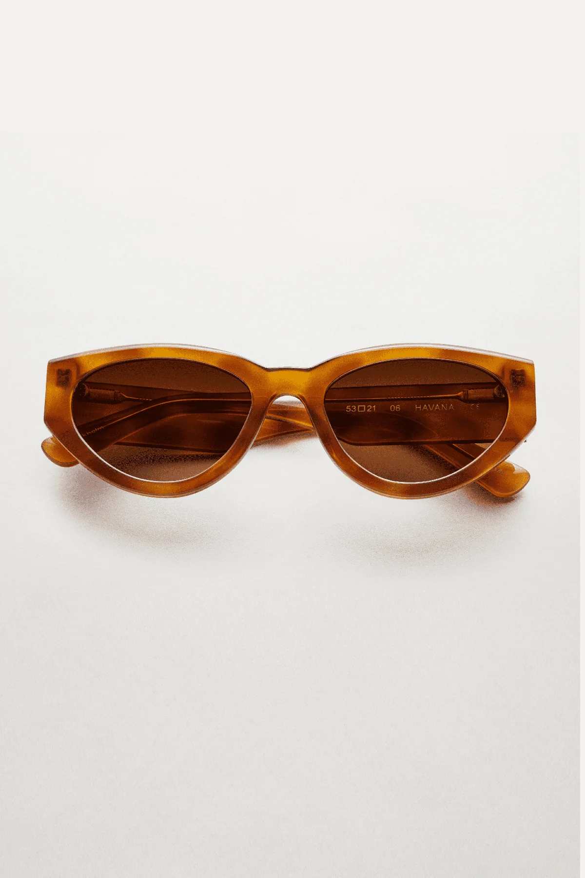06 SUNGLASSES BY CHIMI