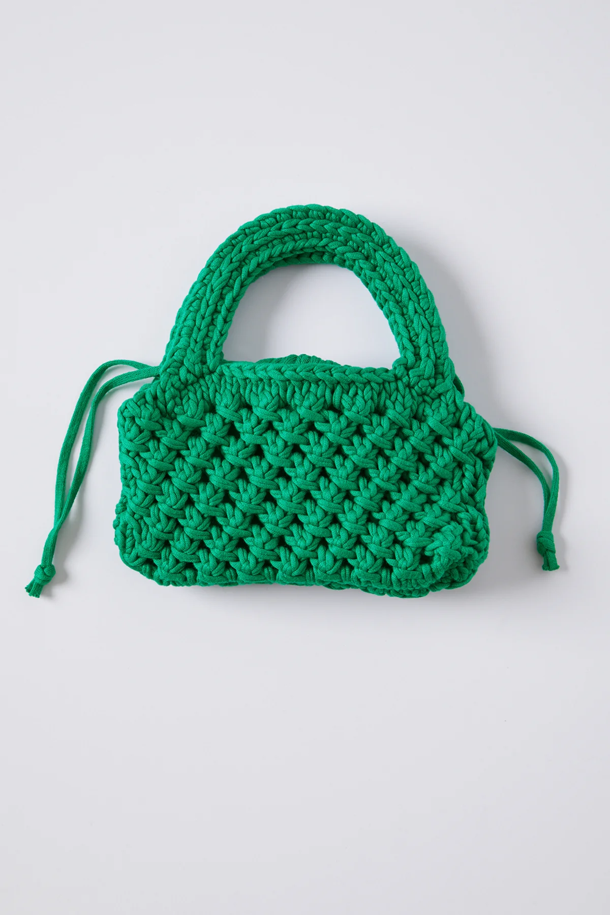 BENNIE CROCHET BAG