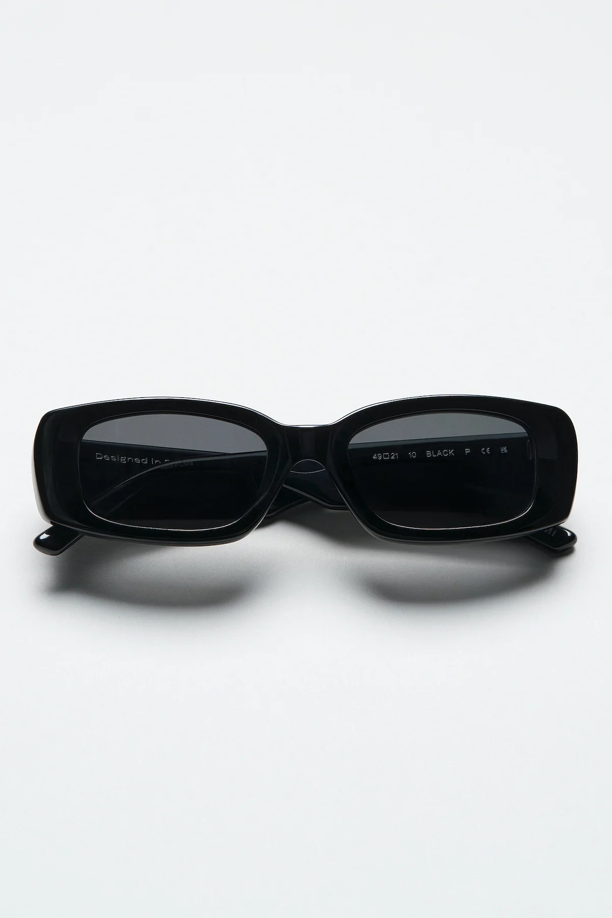 4345-10.2-sunglasses-by-chimi-1.webp 10.2 SUNGLASSES BY CHIMI