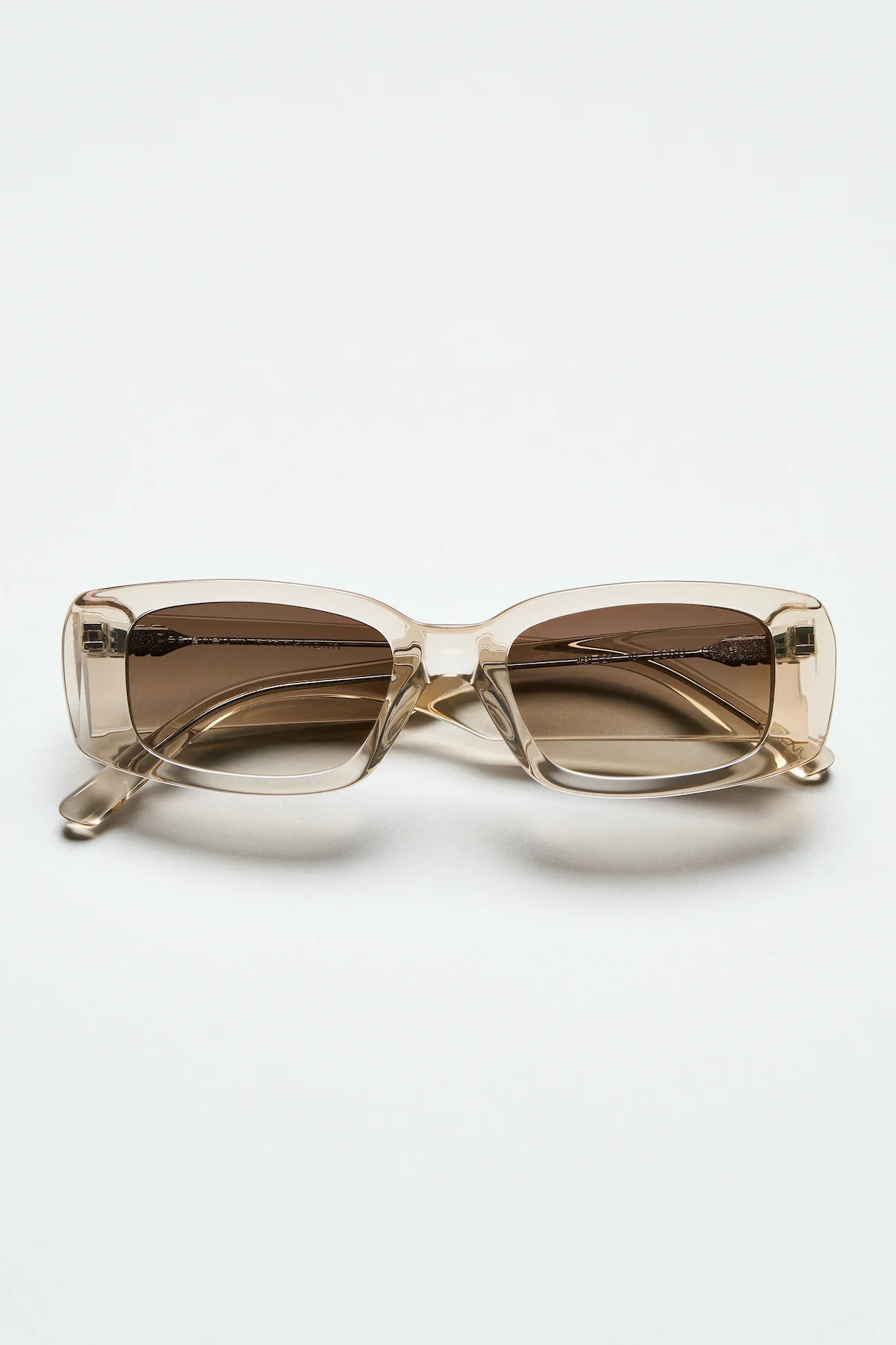 10.2 SUNGLASSES BY CHIMI
