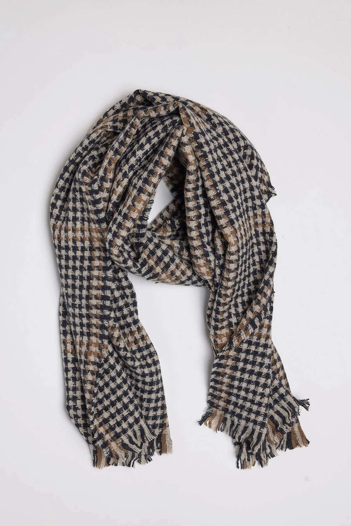 4469-peak-scarf-4.webp PEAK SCARF