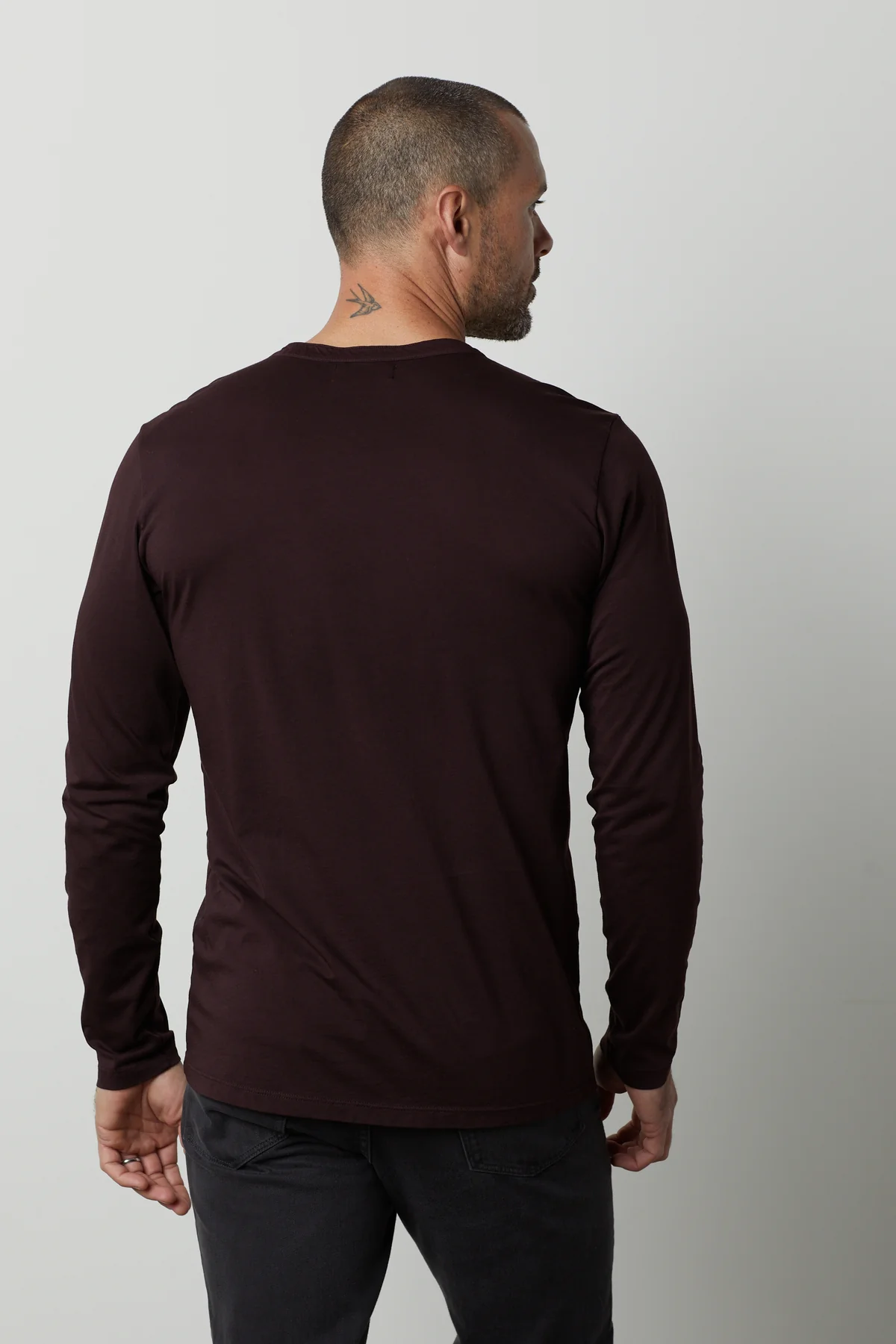 ALVARO HENLEY