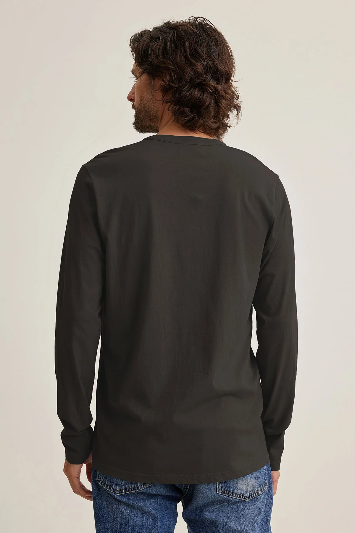 ALVARO HENLEY