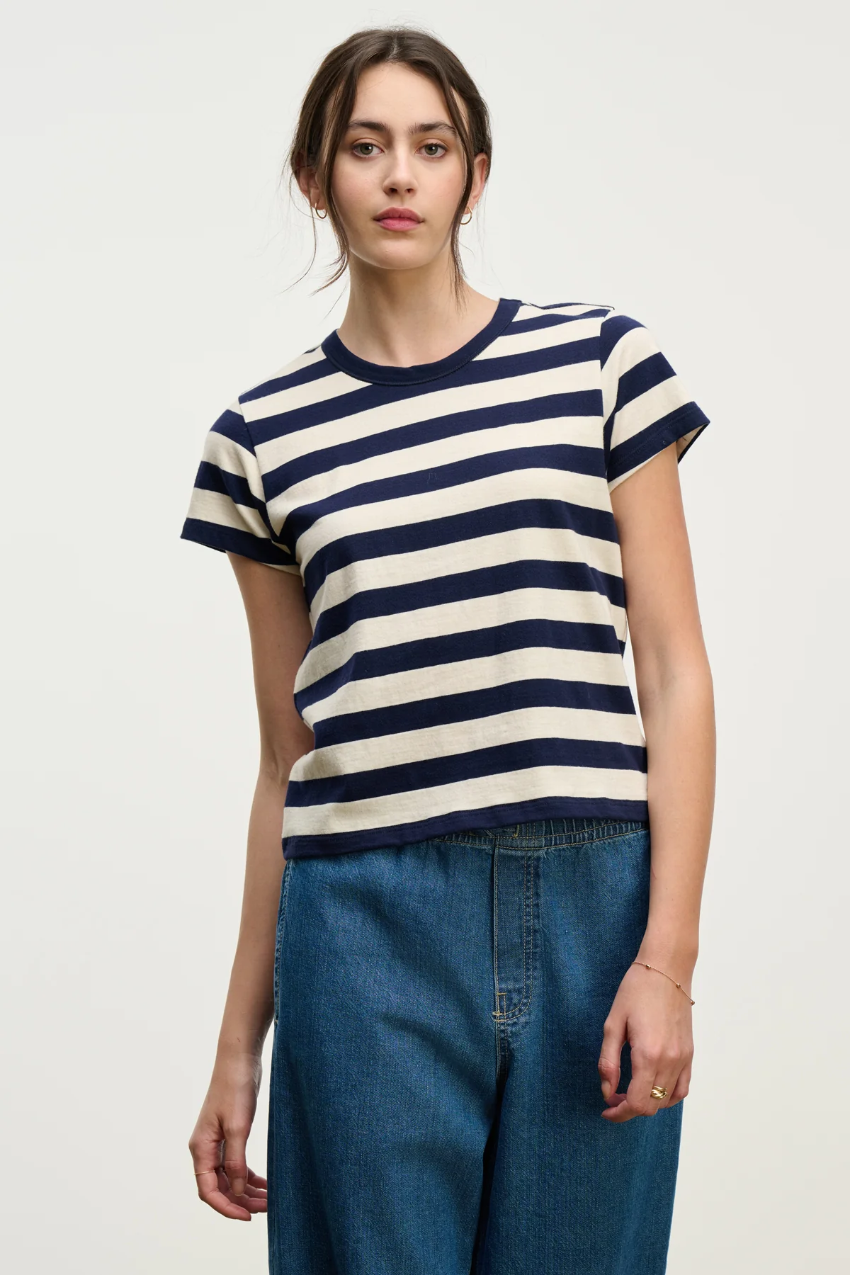 ANAIS TEE