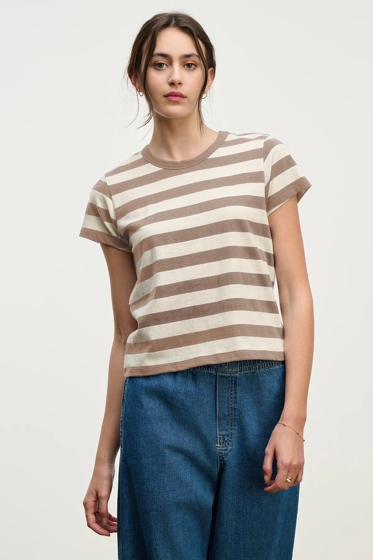 ANAIS TEE