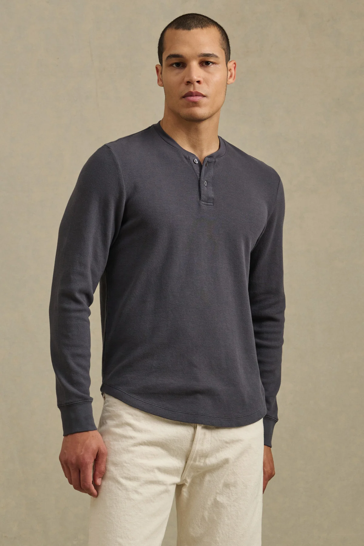 5266-arnold-henley-1.webp ARNOLD HENLEY