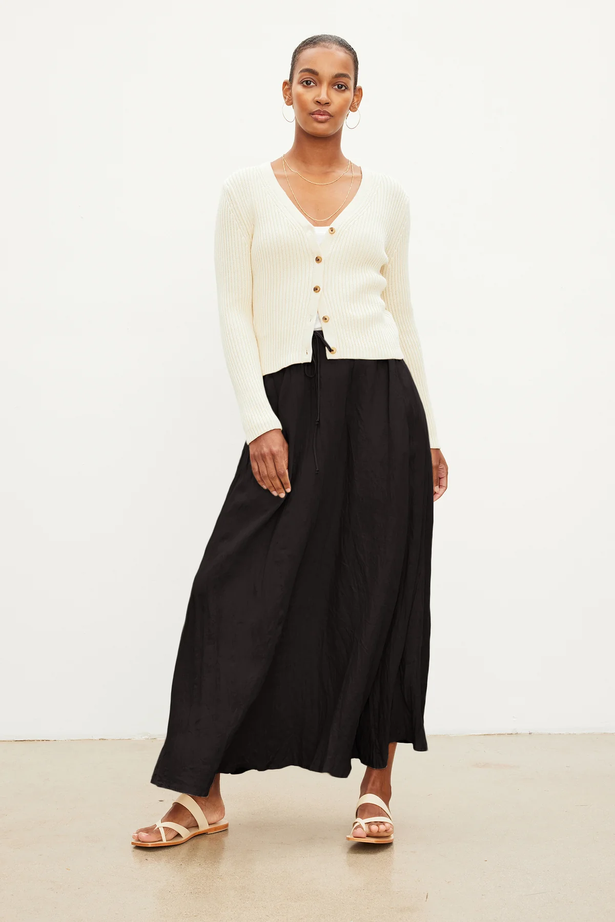 5485-bailey-linen-maxi-skirt-1.webp BAILEY LINEN MAXI SKIRT