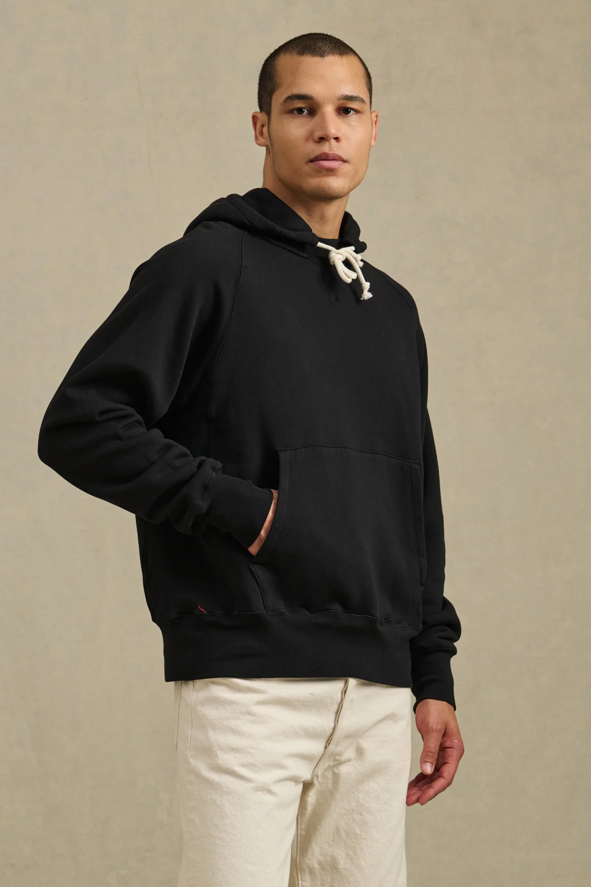 BRODIE HOODIE