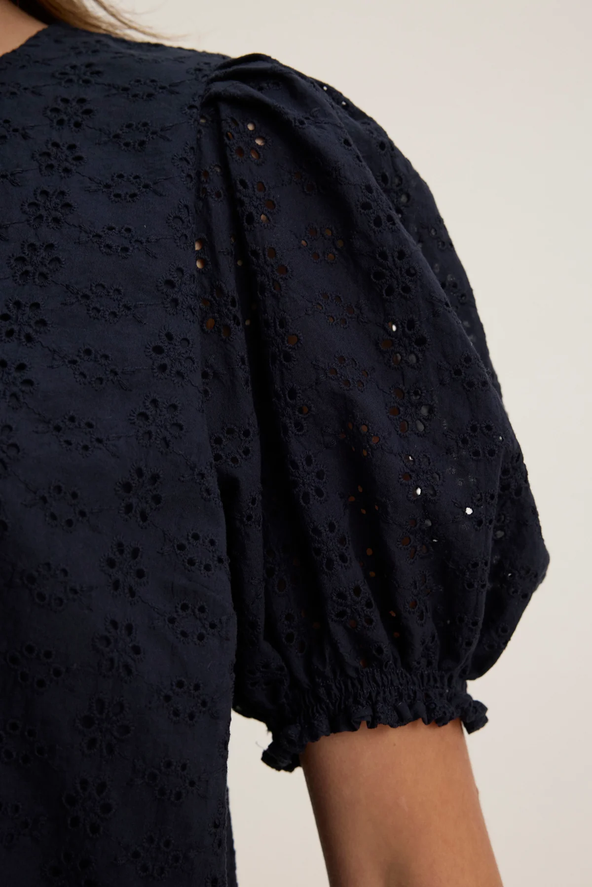 DALYN EYELET TOP