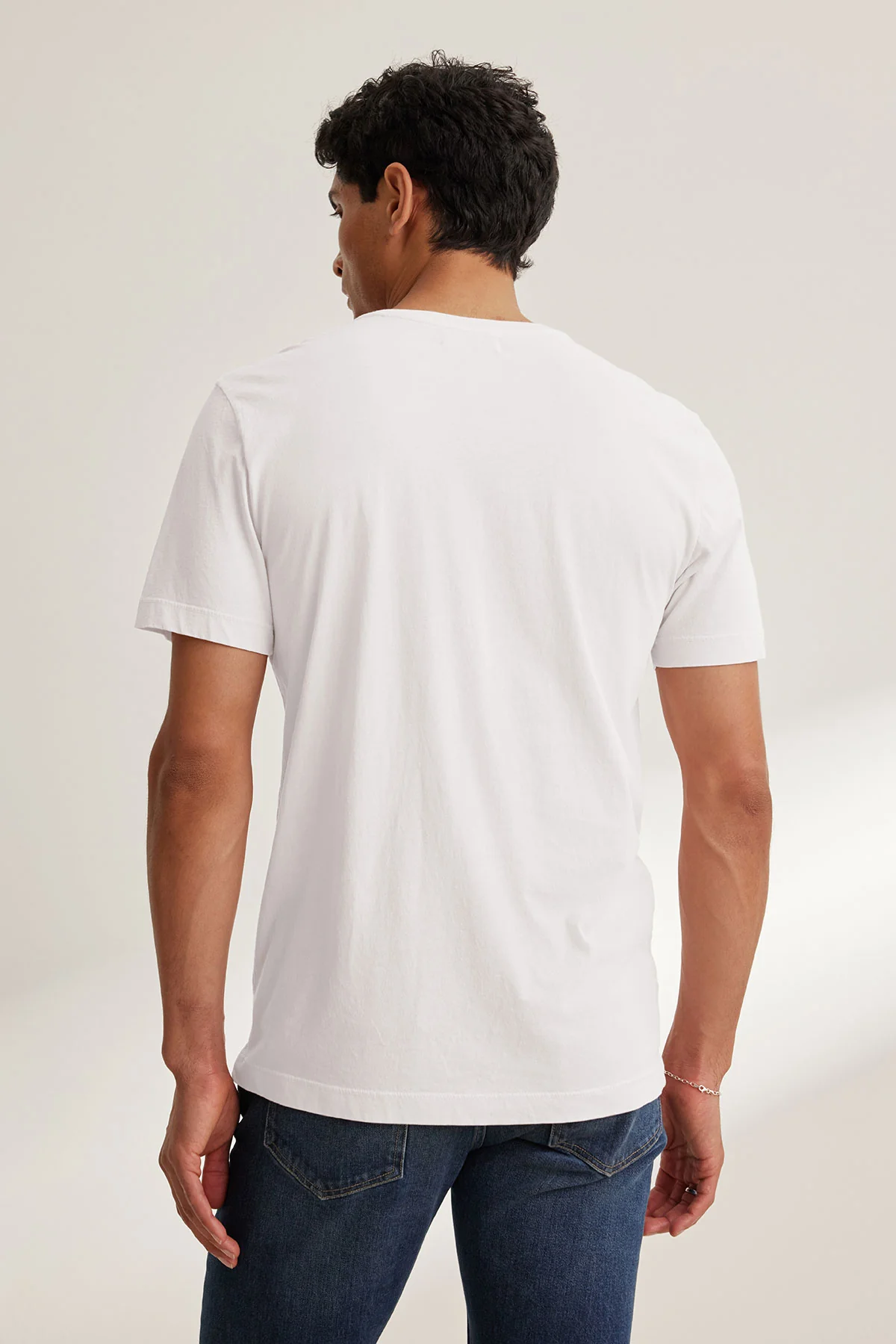 HOWARD TEE