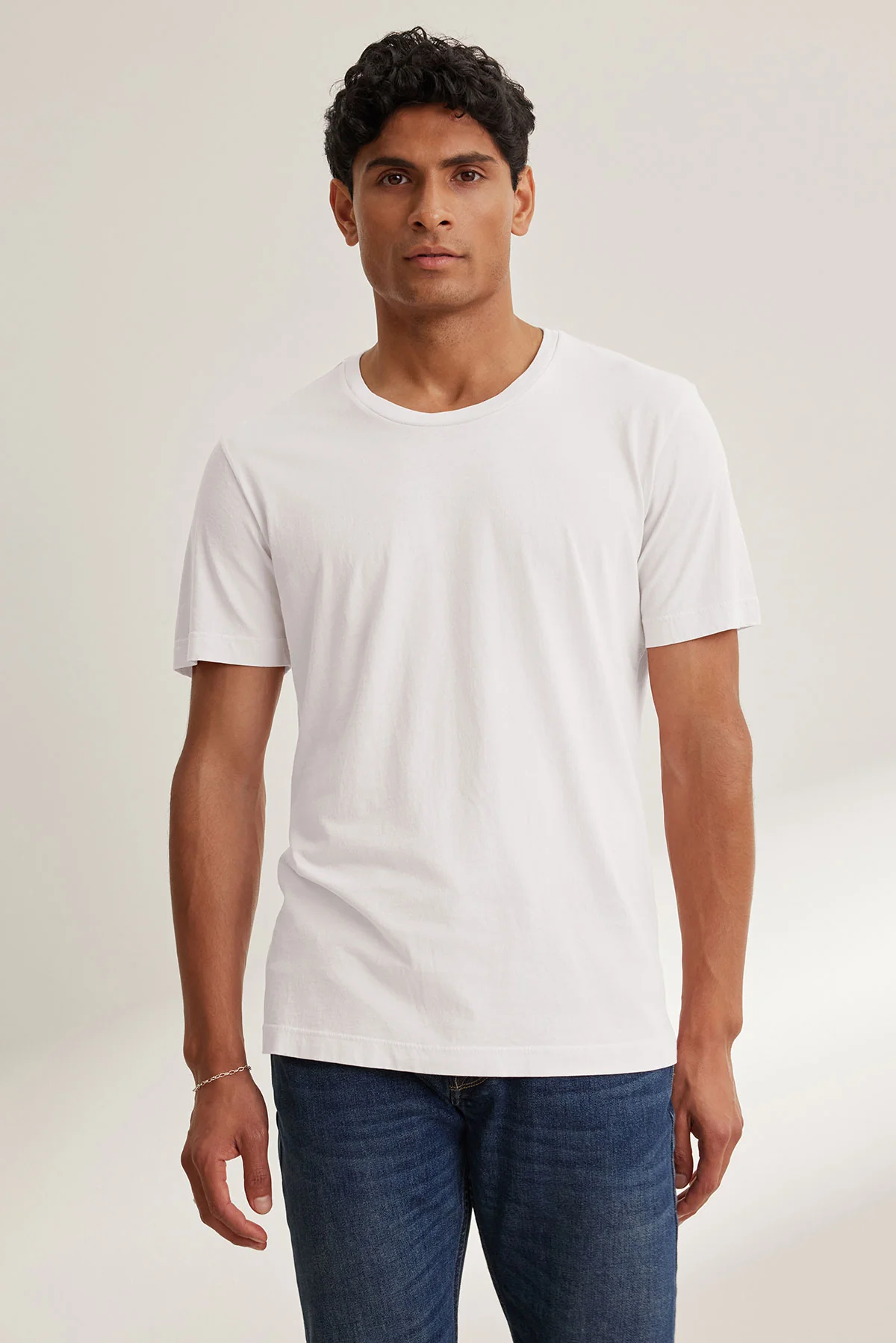 HOWARD TEE