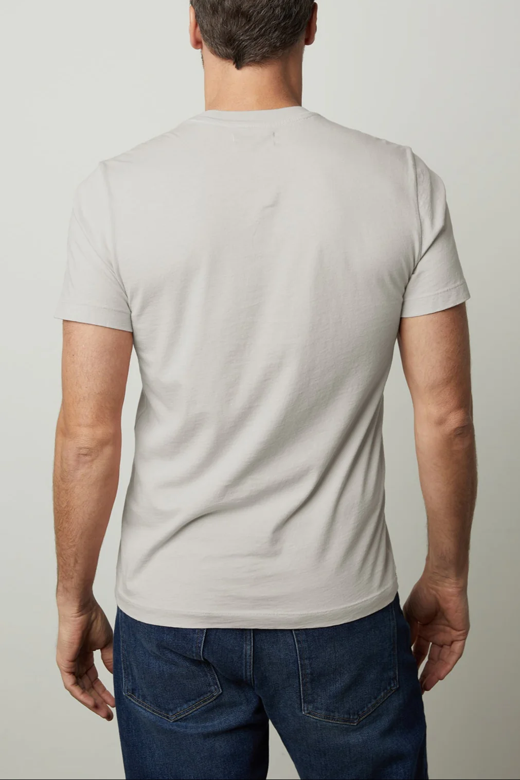 HOWARD TEE