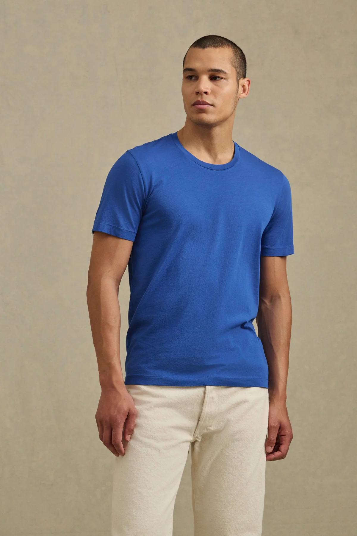 HOWARD TEE