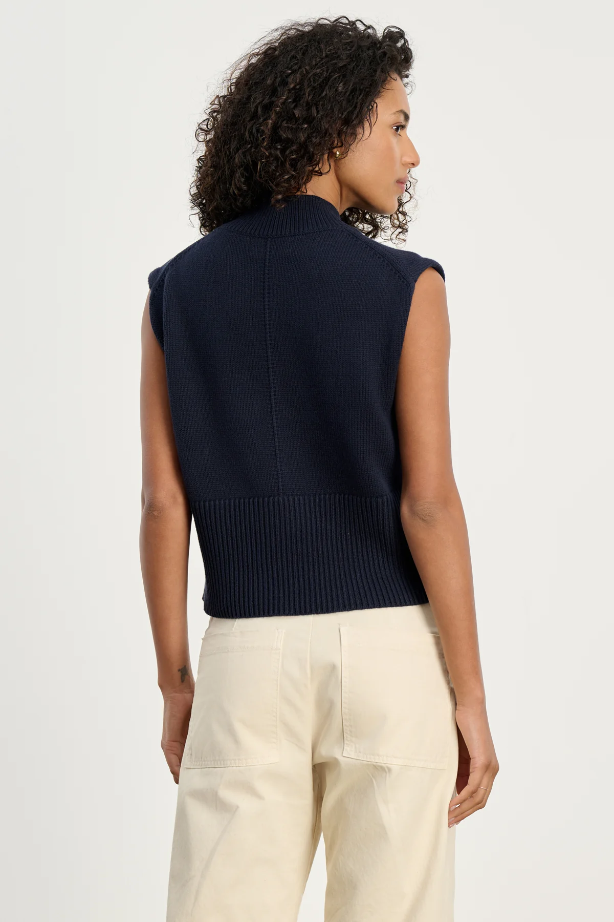 ELECTRA SWEATER VEST