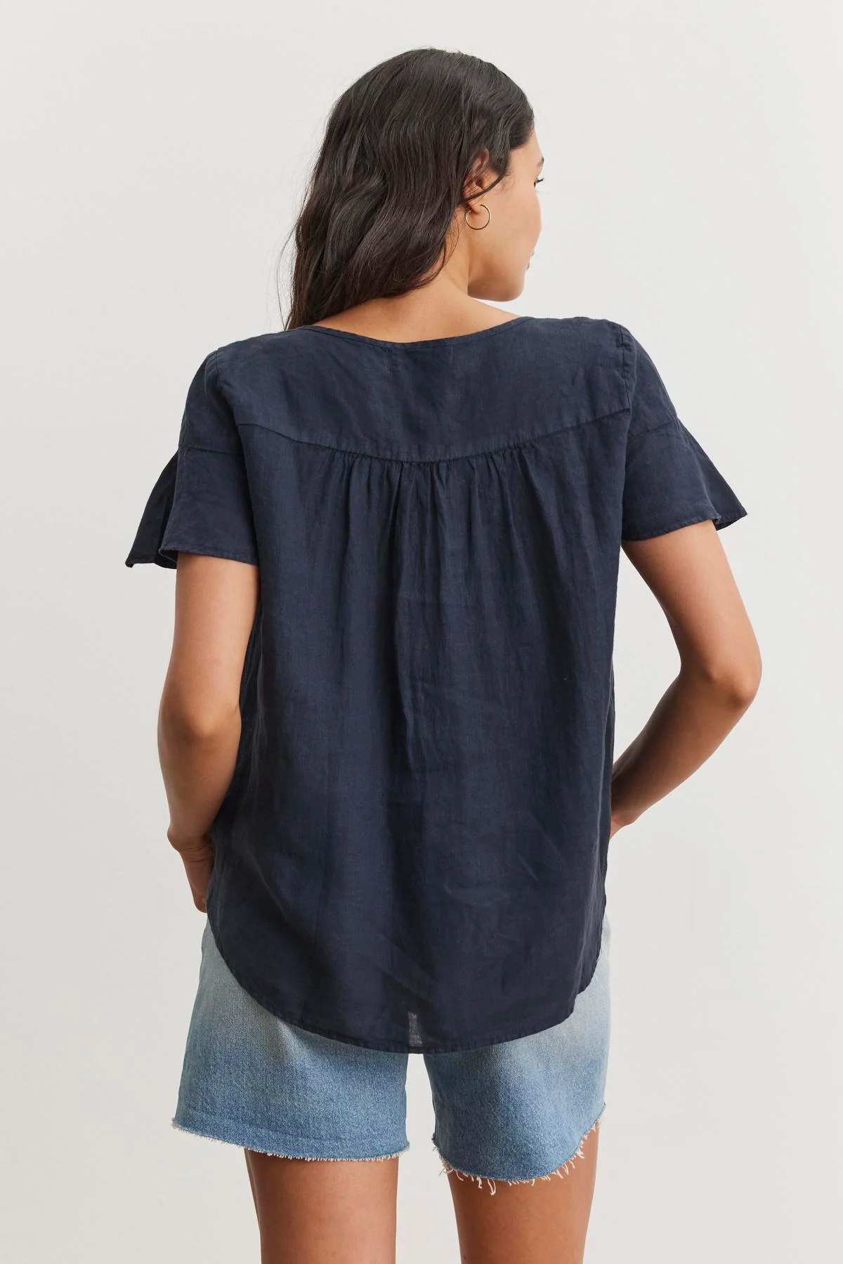 JENNIFER LINEN TOP
