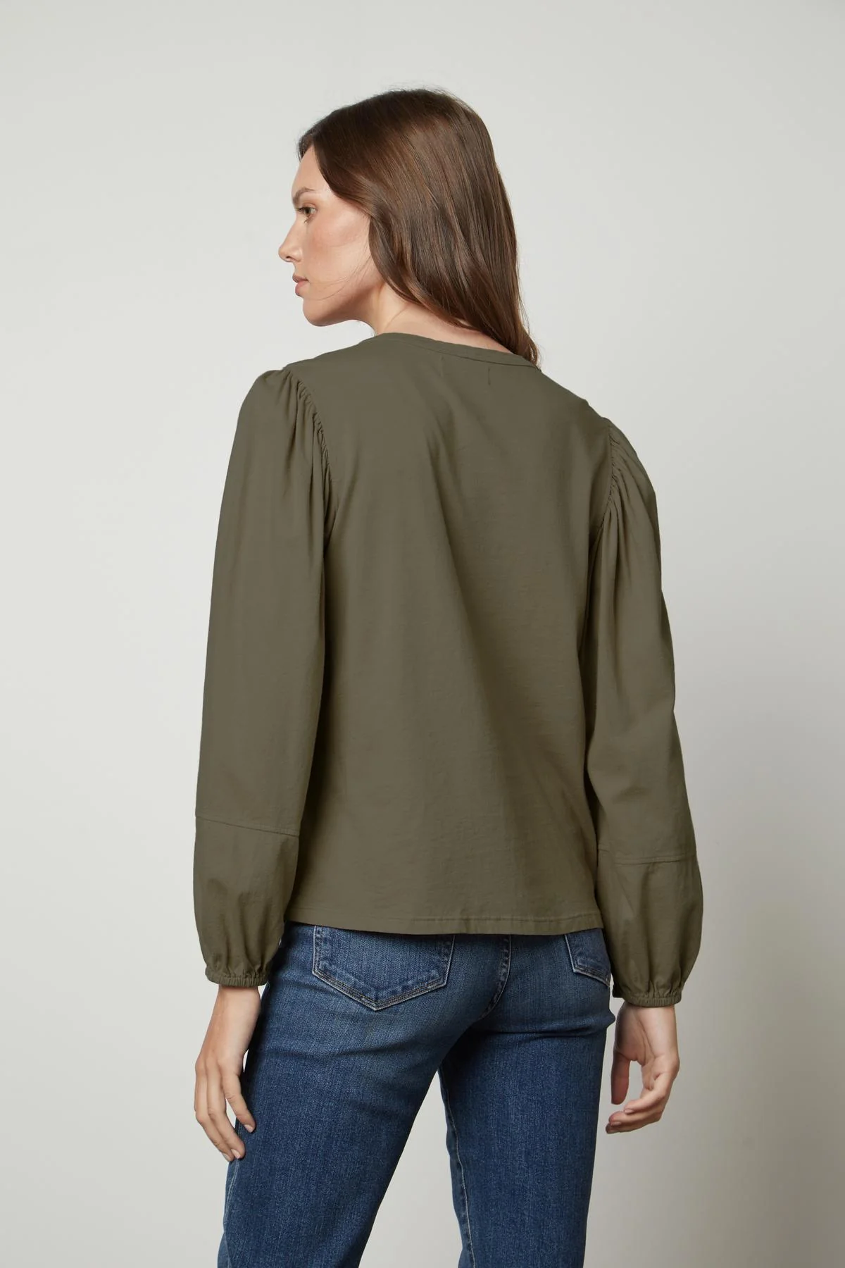 9242-jetty-crew-neck-tee-3.webp JETTY CREW NECK TEE