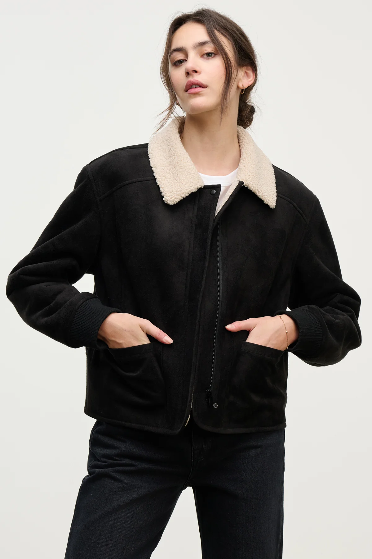 9379-juno-sherpa-jacket-1.webp JUNO SHERPA JACKET